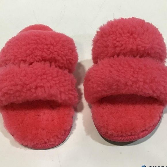 Women’s UGG Maxi Curly Scuffetta Cozy Pink Fuzzy Slippers
Size 9 - Picture 6 of 7